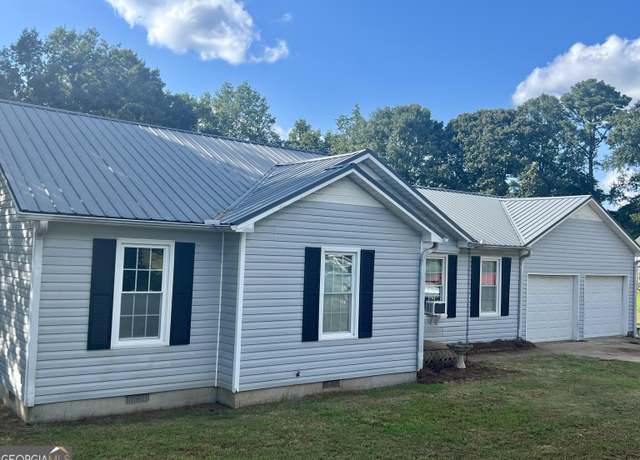 Property at 1866 Shady Grove Rd, Carrollton, GA 30116, 3 beds, 2 baths