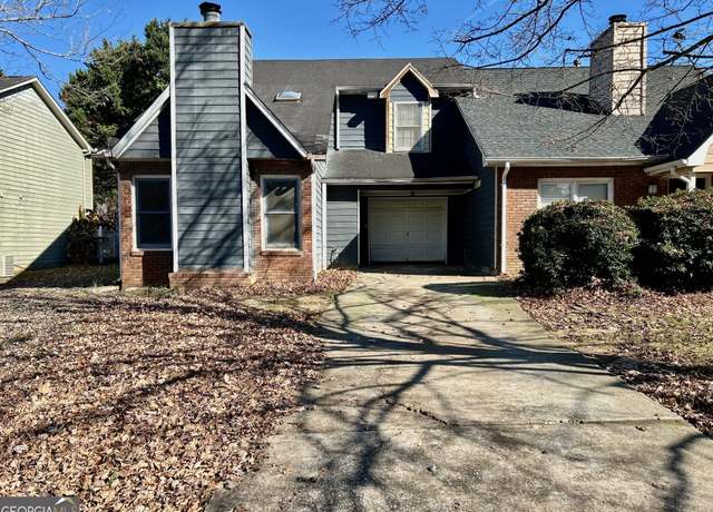 Property at 7978 Woodlake Dr, Riverdale, GA 30274, 2 beds, 2.5 baths