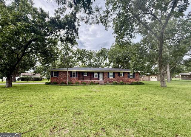 Property at 5741 Lawrence Ct, Macon, GA 31216, 3 beds, 1 bath