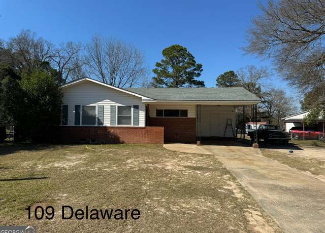 Property at 109 Delaware Ave, Warner Robins, GA 31093, 3 beds, 2 baths