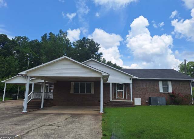 Property at 2521 SW 28th Ave, Lanett, AL 36863, 2 beds, 2 baths