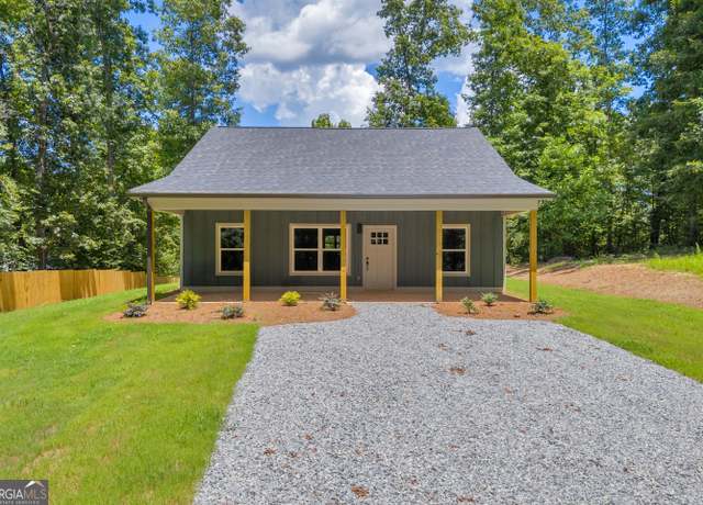 Property at 707 Hudson Ter, Royston, GA 30662, 3 beds, 2 baths