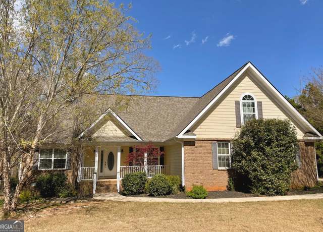 Property at 277 Carrington Dr, Athens, GA 30605, 4 beds, 2 baths