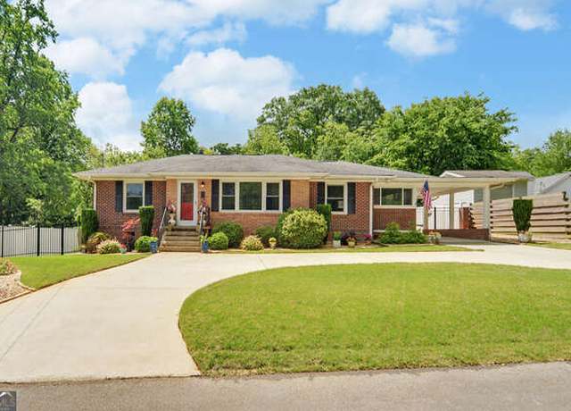 Property at 118 Greer Ln, Toccoa, GA 30577, 3 beds, 2 baths