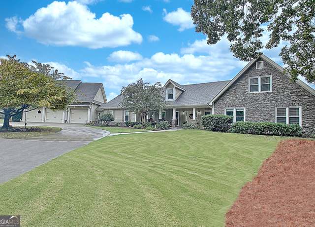 Property at 676 Mcbride Rd, Fayetteville, GA 30215, 3 beds, 3 baths