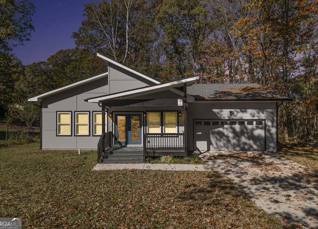 Property at 7428 Mockingbird Trl, Riverdale, GA 30274, 3 beds, 2 baths