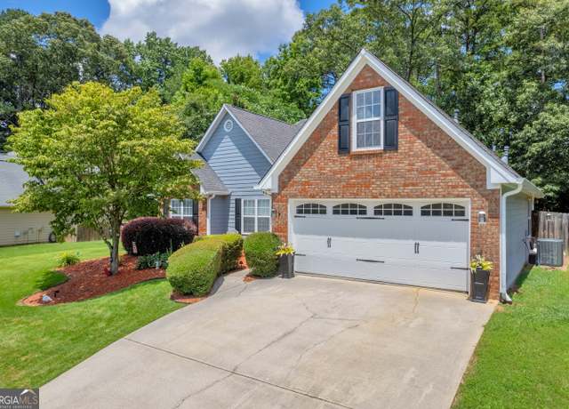 Property at 3511 Cherry Blossom Ct, Loganville, GA 30052, 3 beds, 2 baths