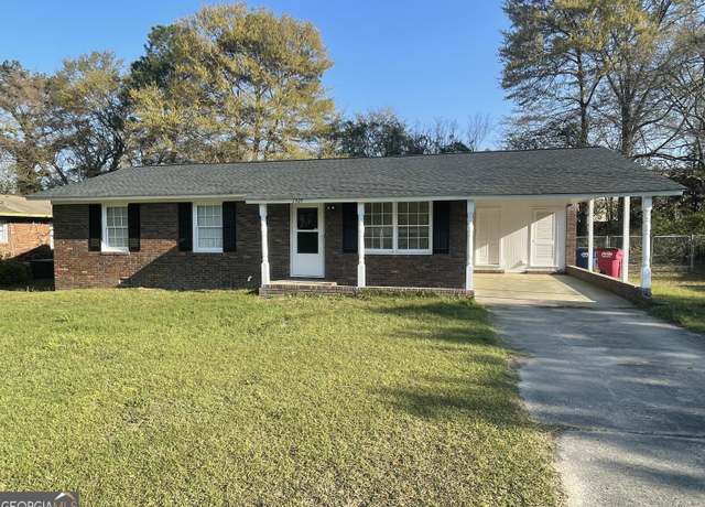 Property at 1575 Winston Dr, Macon, GA 31206, 2 beds, 2 baths