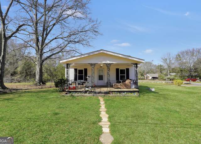 Property at 150 Johnson St, Barnesville, GA 30204, 2 beds, 1 bath