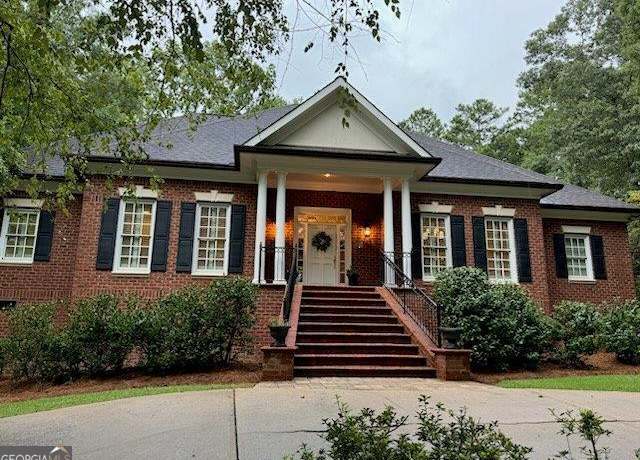 Property at 100 Colaparchee Plantation Dr, Macon, GA 31220, 5 beds, 4 baths