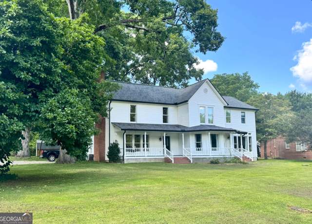 Property at 1007 Valley River Ave, Murphy, NC 28906, 3 beds, 3 baths