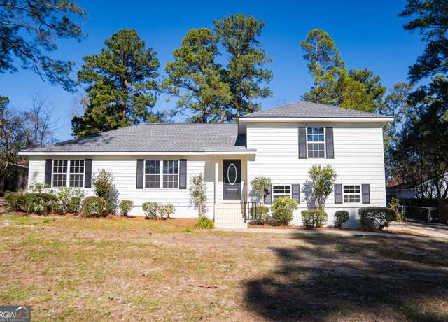Property at 2553 Foxfire Ln, Waycross, GA 31503, 3 beds, 2.5 baths