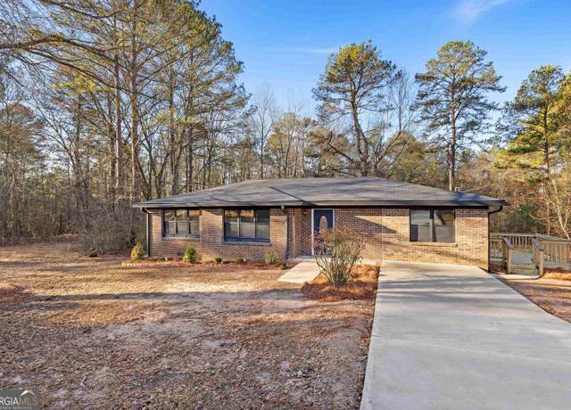 Property at 453 E Mount Zion Church Rd, Lagrange, GA 30241, 3 beds, 2 baths