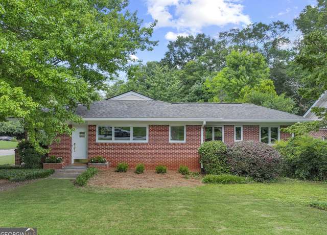 Property at 301 Parkway Dr, Athens, GA 30606, 4 beds, 2.5 baths