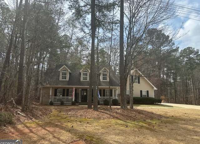 Property at 3213 Sweetbriar Dr, Villa Rica, GA 30180, 4 beds, 2 baths