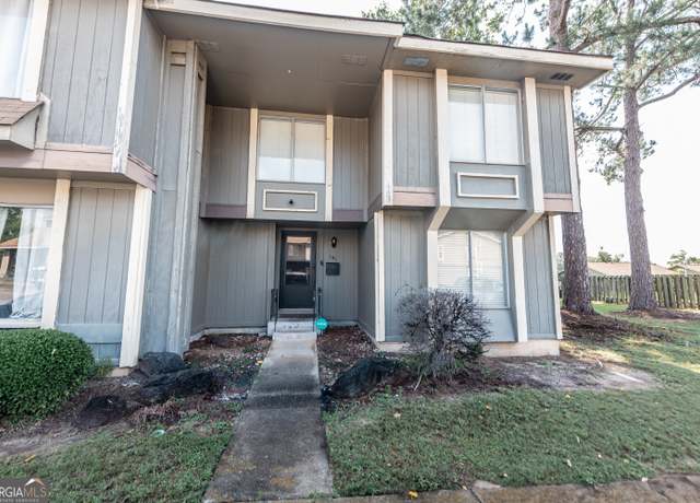 Property at 141 Stoneridge Dr, Warner Robins, GA 31088, 4 beds, 2.5 baths