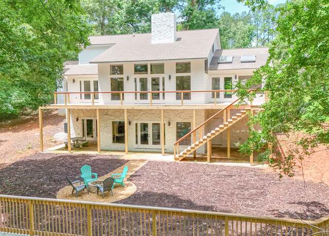Property at 212 NW Southland Dr, Eatonton, GA 31024, 5 beds, 3.5 baths