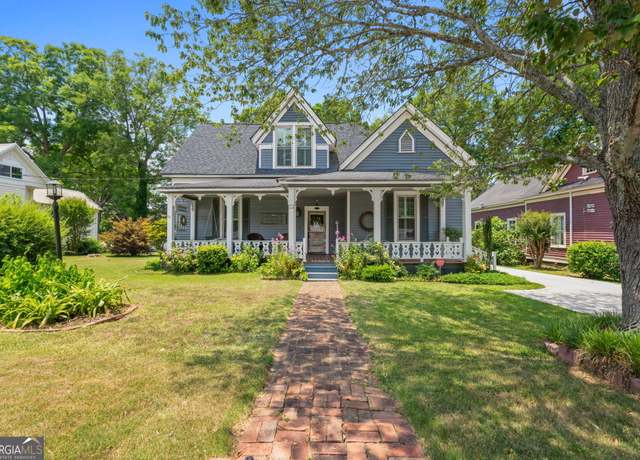 Property at 35 W Main St, Hampton, GA 30228, 3 beds, 3 baths