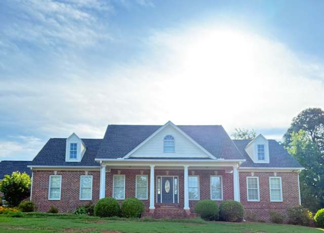 Property at 1681 Jett Roberts Rd, Jefferson, GA 30549, 3 beds, 2.5 baths