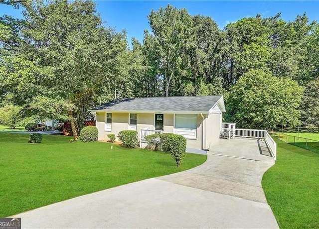 Property at 3961 Cornell Blvd SW, Atlanta, GA 30331, 6 beds, 2 baths