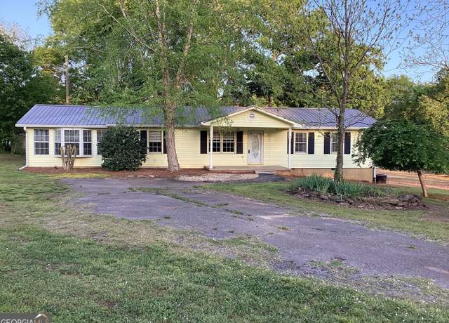 Property at 292 Orrs School Rd, Jefferson, GA 30549, 2 beds, 2 baths