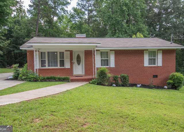 Property at 109 Susie Pl, Newnan, GA 30265, 3 beds, 2 baths