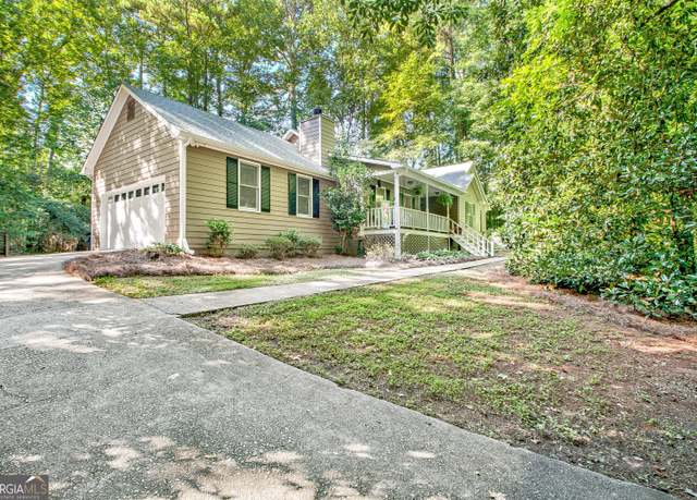 Property at 225 Grand Jct, Sharpsburg, GA 30277, 3 beds, 2 baths