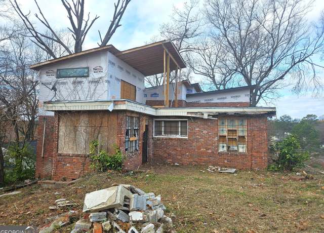 Property at 2004 Joseph E Boone Blvd NW, Atlanta, GA 30314, 4 beds, 2.5 baths