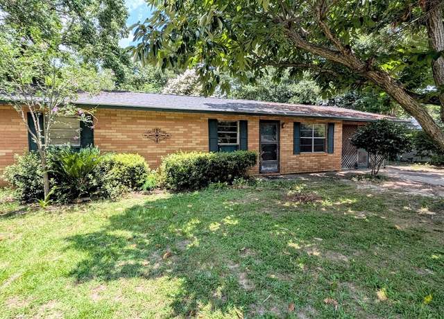 Property at 205 Debra Dr, Warner Robins, GA 31088, 3 beds, 2 baths