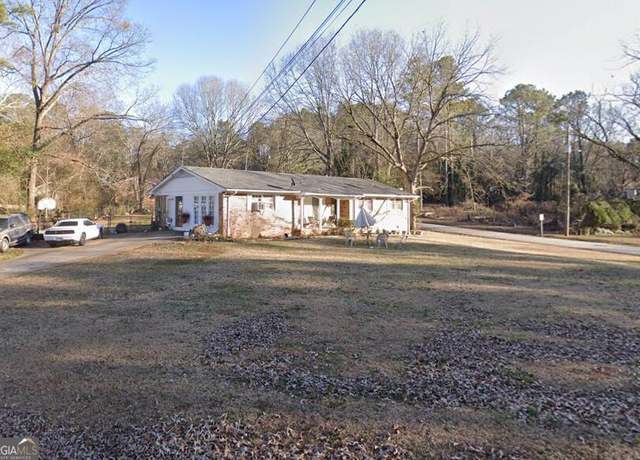 Property at 210 Edgewood Dr, Athens, GA 30606, 3 beds, 2 baths