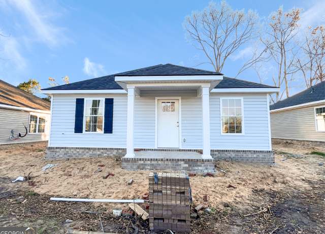 Property at 266 Proctor St, Statesboro, GA 30458, 2 beds, 2 baths