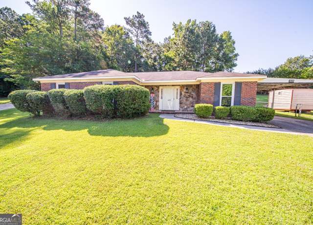 Property at 6688 Lemans Ln, Columbus, GA 31909, 3 beds, 2 baths