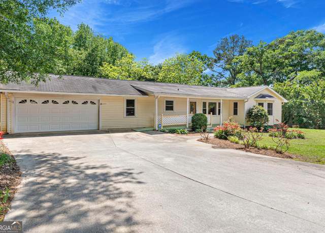 Property at 121 Woodlake Lndg, Hartwell, GA 30643, 3 beds, 2 baths