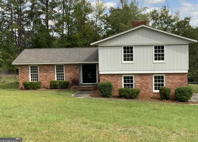 Property at 111 Sweetgum Dr NE, Milledgeville, GA 31061, 4 beds, 3 baths