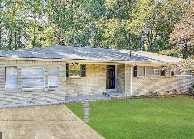 Property at 3647 Brookcrest Cir, Decatur, GA 30032, 3 beds, 1.5 baths