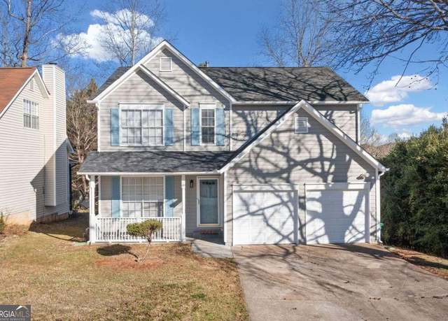 Property at 826 Shore Dr, Lithonia, GA 30058, 3 beds, 2.5 baths