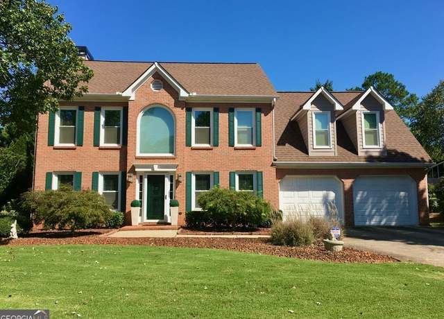 Property at 323 Dewpoint Ct SW, Marietta, GA 30064, 4 beds, 2.5 baths