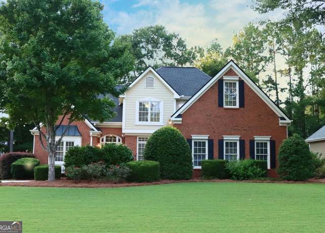 Property at 8384 Fairway Dr, Covington, GA 30014, 3 beds, 2.5 baths