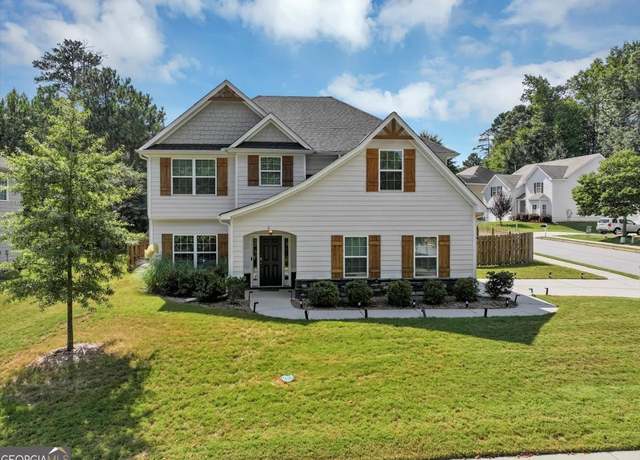 Property at 3 S York Dr, Newnan, GA 30265, 4 beds, 3 baths