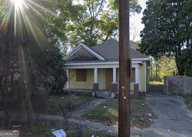 Property at 304 Sunset Ave NW, Atlanta, GA 30314, 3 beds, 2 baths