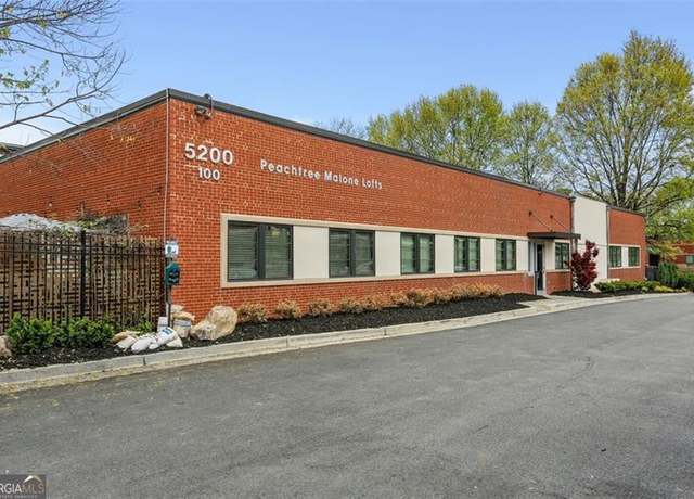 Property at 5200 Peachtree Rd #3324, Chamblee, GA 30341, 2 beds, 2 baths