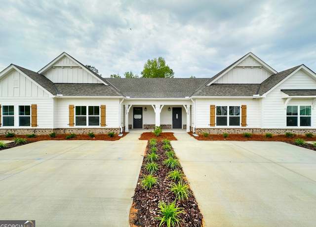 Property at 1344 Mooty Bridge Rd, Lagrange, GA 30240, 2 beds, 2 baths
