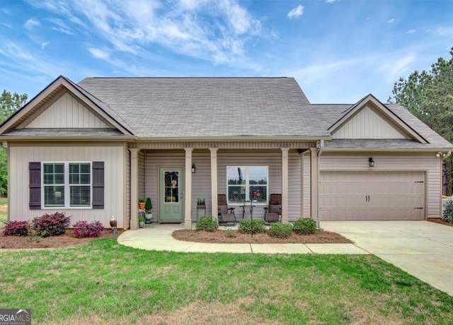 Property at 178 Gold Mine Rd, Grantville, GA 30220, 3 beds, 2 baths