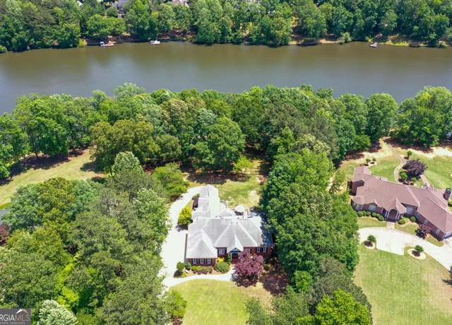Property at 660 Milton Dr, Mcdonough, GA 30252, 4 beds, 3.5 baths
