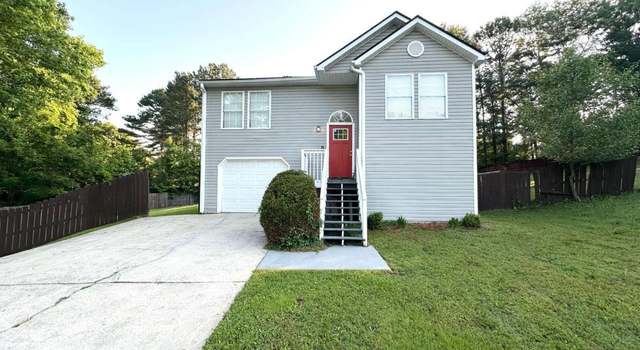 Photo of 3170 W Point Cir, Douglasville, GA 30135