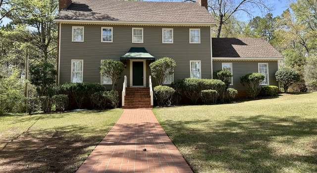 Photo of 1314 Fairway Dr, Elberton, GA 30635