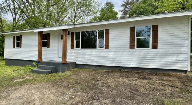 Photo of 101 Newsome St, Union Point, GA 30669