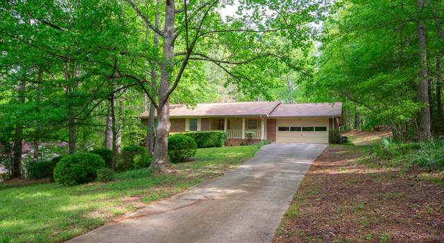 Photo of 215 Ridge Rd, Tyrone, GA 30290