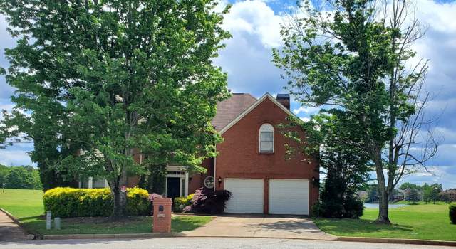 Photo of 690 Gateway Ct, Stone Mountain, GA 30087