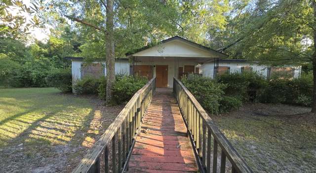 Photo of 300 E Hamilton Ave, Waycross, GA 31501
